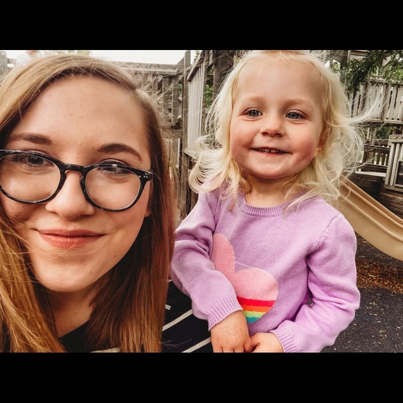 Meet your Posher, Jenessa - Picture 3 of 4